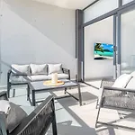 Sunset Drive 2-47 Poniente