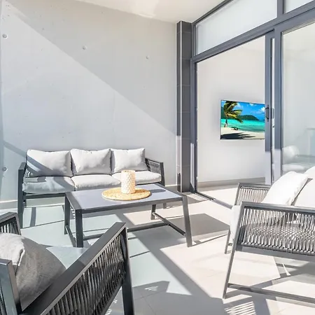 Sunset Drive 2-47 Poniente